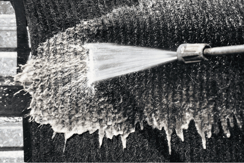 How to clean carpet without water