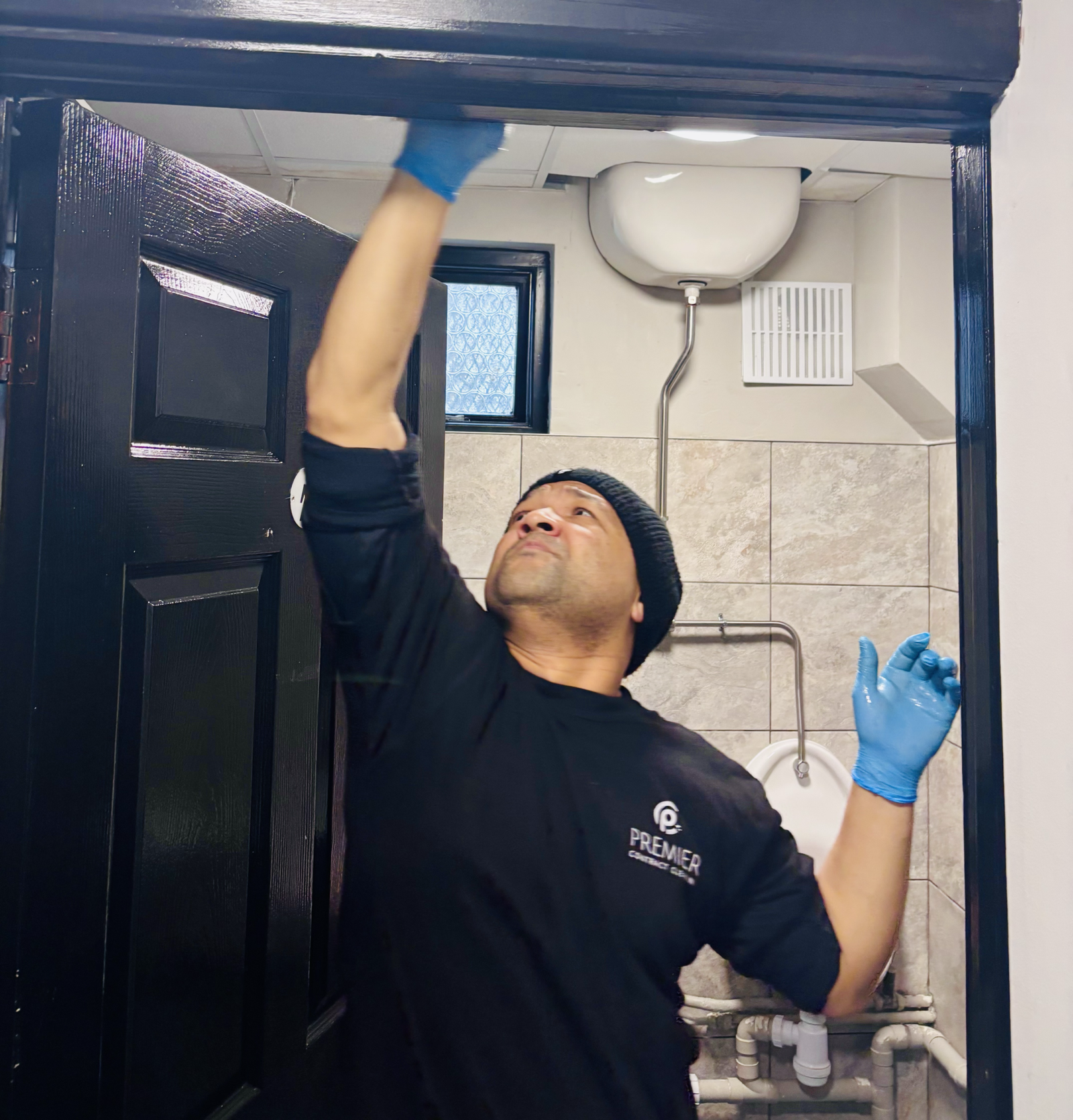 commercial bathroom cleaning service dublin